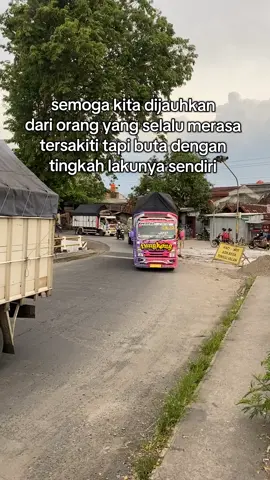 #fypage #katakatamotivasi #trukmaniaindonesia #trukmania 