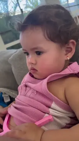 Guysss Ini vt Udah d edit yaa,Vt Cuma bualan belaka,jd Jangan terllu di bikin serius,Coz Seluruh dunia juga tau kalo jibril lahh pelakunya😂dan yg sllu bikin Mommyn'ya Beby bluss🤣Nyampe ighstifar jalur ke surga Gakk tuhhh🤣🤣Ne critanya lg main sinetron²an woeee lahh,Yg gk tau lg maen sinet Blk ke Facebook ajj🙏😭#Briella #Cantik #pintar #gemessssssbangetttttt😍😘💕❤  #fyppppppppppppppppppppppp 