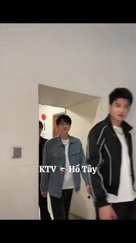 Nhanh cái chân lên e zaii#karaoketime #ktv #xuhuong #karaoketiktok #honghainhi 