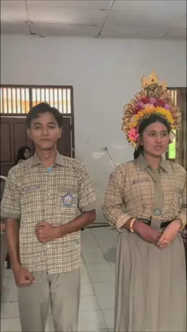 ver pegang² awww🫰🏻 #trending#transition #fyp #fashionshowsekolah 