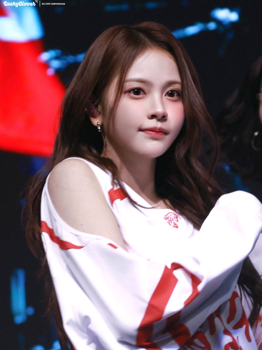 Bahaya makin cakep 🔥 #CARMEN #H2H #hearts2hearts #카르멘  #fyp   cr. lucky2clover 