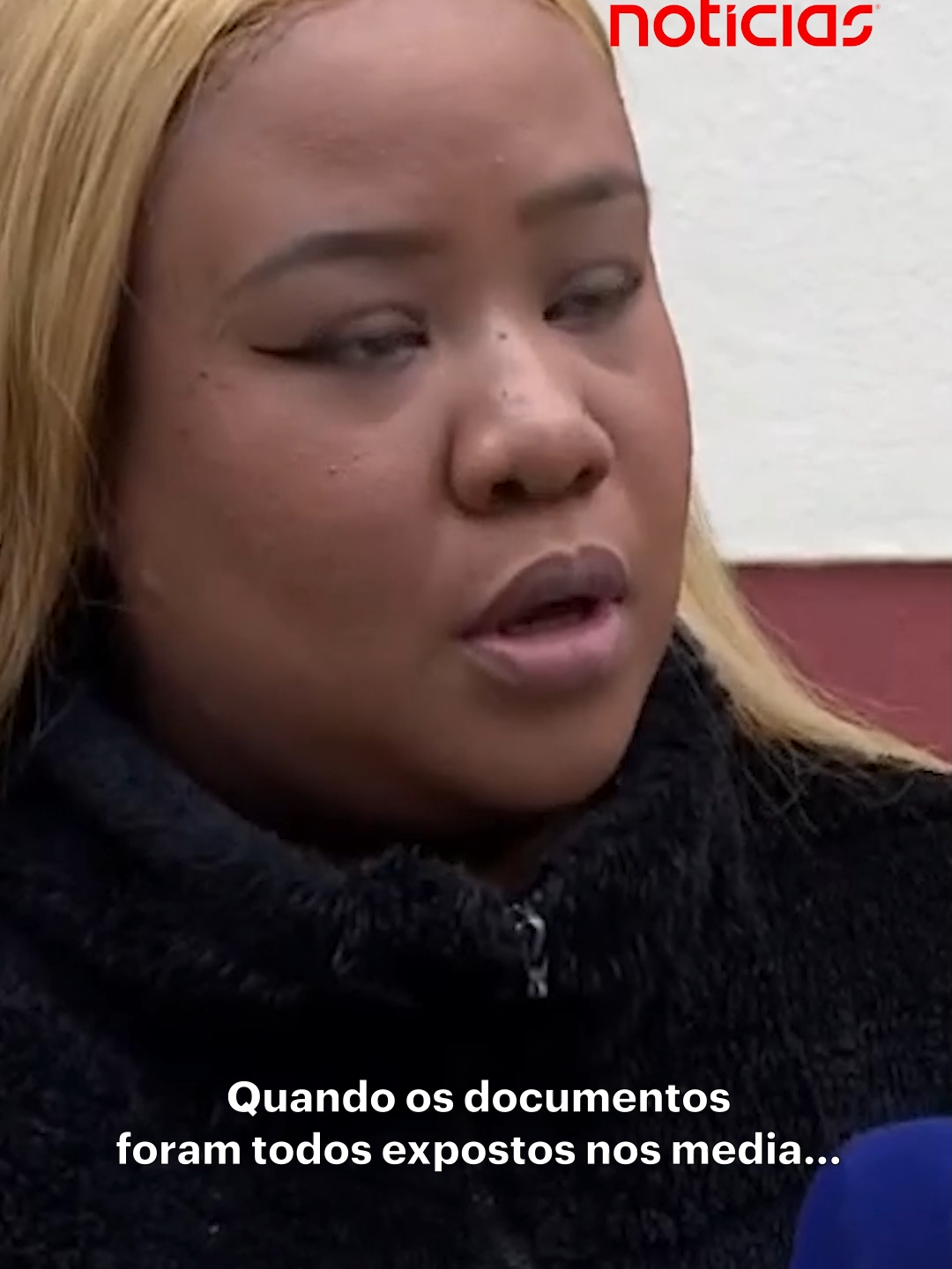 Depois de se saber que o presidente do Conselho de Administração do hospital Amadora-Sintra se demitiu, após a polémica do caso da grávida que morreu na sexta-feira passada, uma amiga da família, Paloma Mendes, falou sobre o sucecido, tecendo duras críticas à atual ministra da Saúde, Ana Paula Martins: 