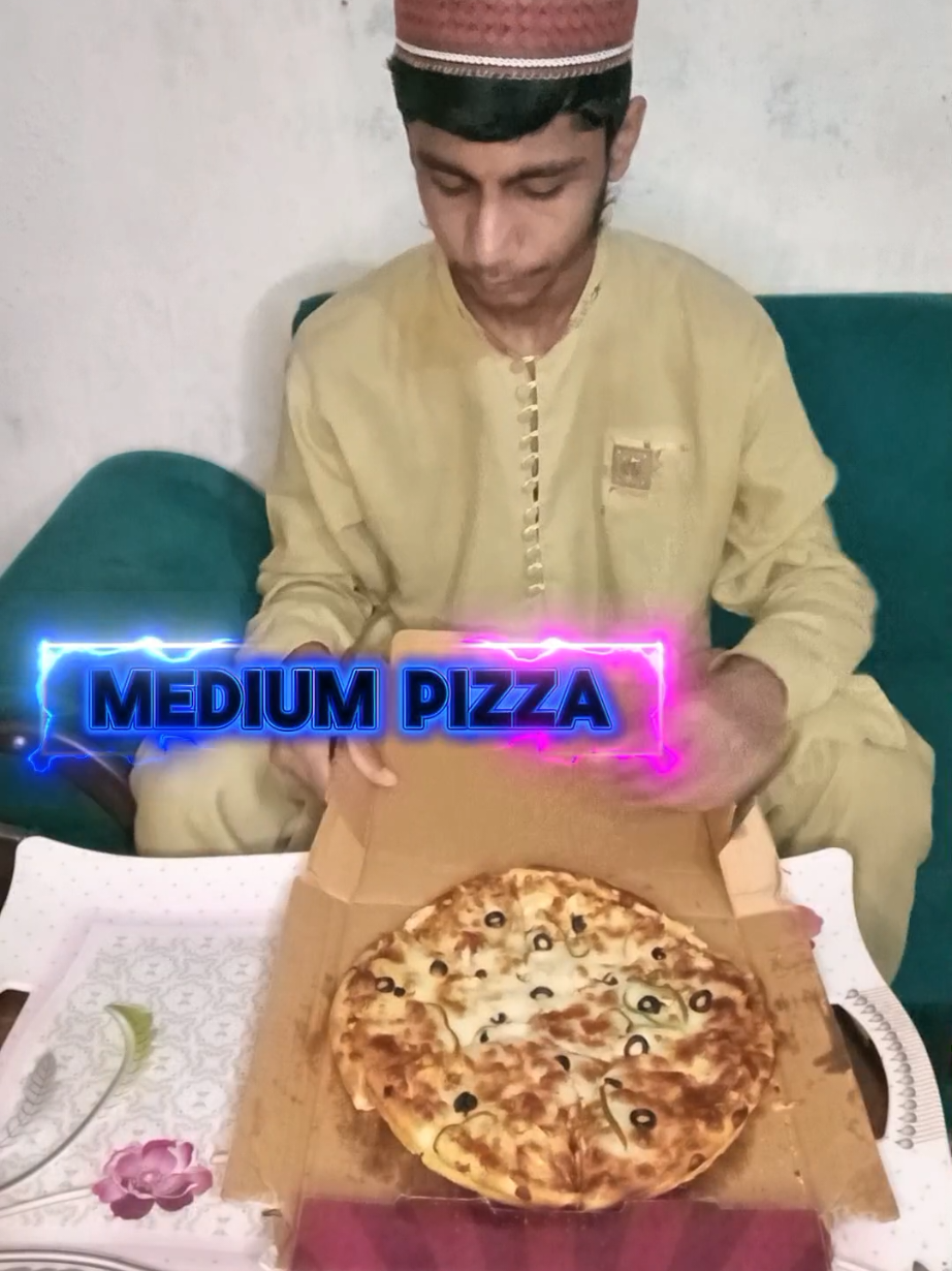 Replying to @pakhtoon_444_1  Pizza eat challenge in this video | #daxzrbro #pizza #ForYou 