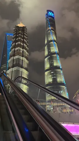 Choáng ngợp trước vẻ lộng lẫy của 陆家嘴(Lùjiāzuǐ) Lục gia chuỷ #shanghai #dulichtrungquoc #travel #positivevibes #xuhuong 