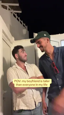 Replying to @Drew kid is a damn skyscraper!  . . #boyfriends #tallboys #heightdifference #musiciansoftiktok 