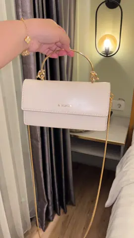 #tascantik #taswanita #tasselempang 