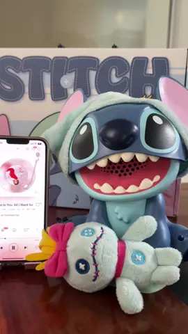 Merry Christmas 🎁 Stitch & Scrump want to spend Christmas with you ❤️‍🔥#stitch #liloandstitch #christmas #tiktokshopblackfriday #fyp 