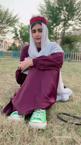 بس ہو سکتا ھے کے دوسرے قدم میں سکون ہو  زنداگی آؤ ایک دوسرا قدم اور اٹھاتے ھے#sadgirl💔🥀 #unfrezzmyaccount #foryoupage #growmyaccount #shairi 