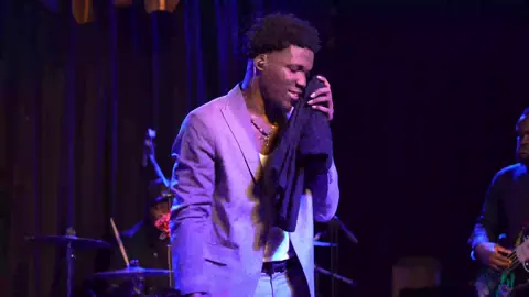 Mini concert Live  Captation by @Ladji_k1000  Lieu: Africa Sound city 