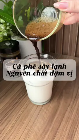 Cà phê thơm lắm mấy bà mà pha siêu nhanh luôn á #caphe #coffee #caphesaylanh #douong #caphehoatan 