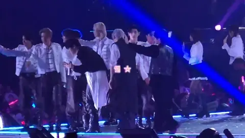 251103 Music expo enhypen & txt omg😍🤍 Hybe labels Family🤗 #엔하이픈 #ENHYPEN #TXT  #MUSICEXPOLIVE2025 #jungwon #heeseung #jay  #jake #sunghoon #sunoo #Niki #Soobin #Yeonjun #Beomgyu #Taehyun  #Hueningkai #hybelabels  #fypkpop #xybca #foryou 