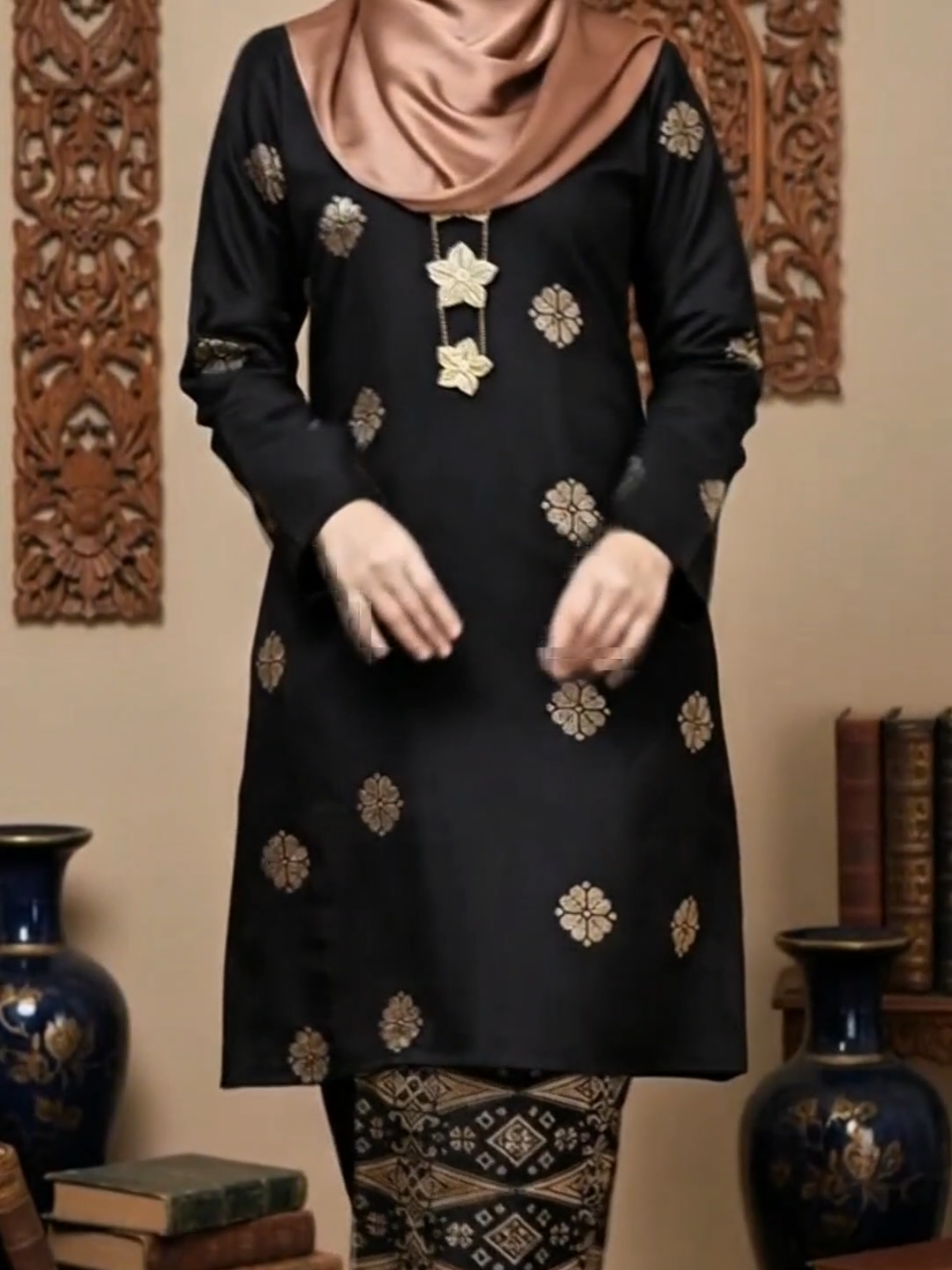 Kurung songket tenun asli pahang. Cantik ada pelbagai pilihan warna. #bajukurungsongket #songkettenun #bajukurungpahang #bajukurung  #bajukainsongket 