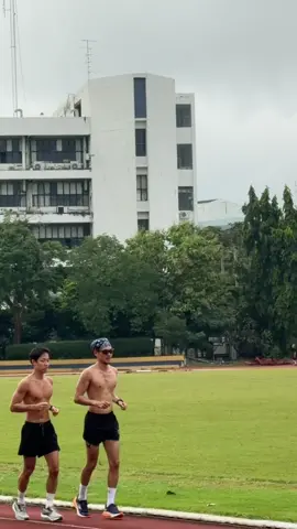 นกที่ตื่นเช้า คือนกที่ได้ดูผู้ชายถอดเสื้อ 😍 #ท็อปทศพล 