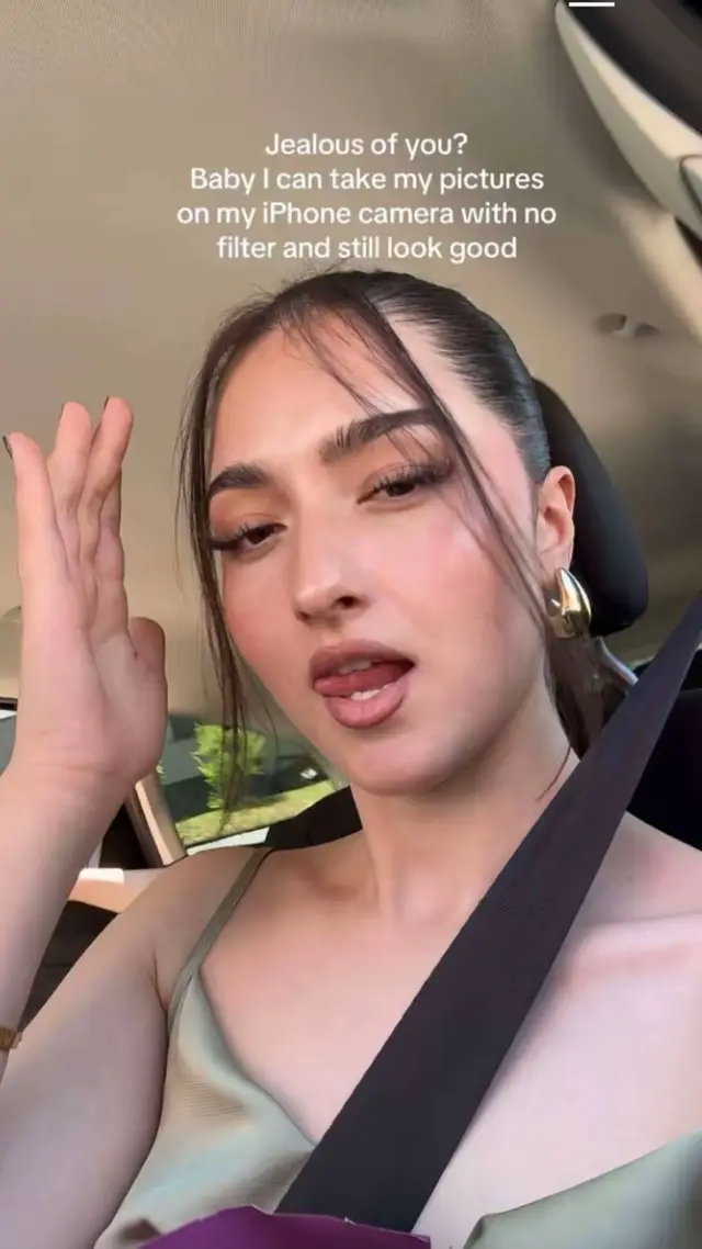 biar makeup,filter tak ada tapi jgn bulu mata🤣. last tu free gift..