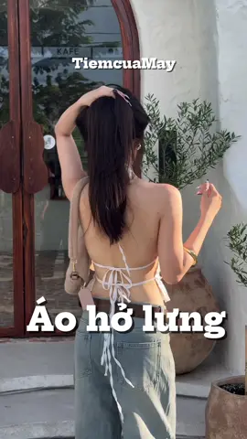 Khoe lưng chưa bao giờ hết hot hết chơn âhhh