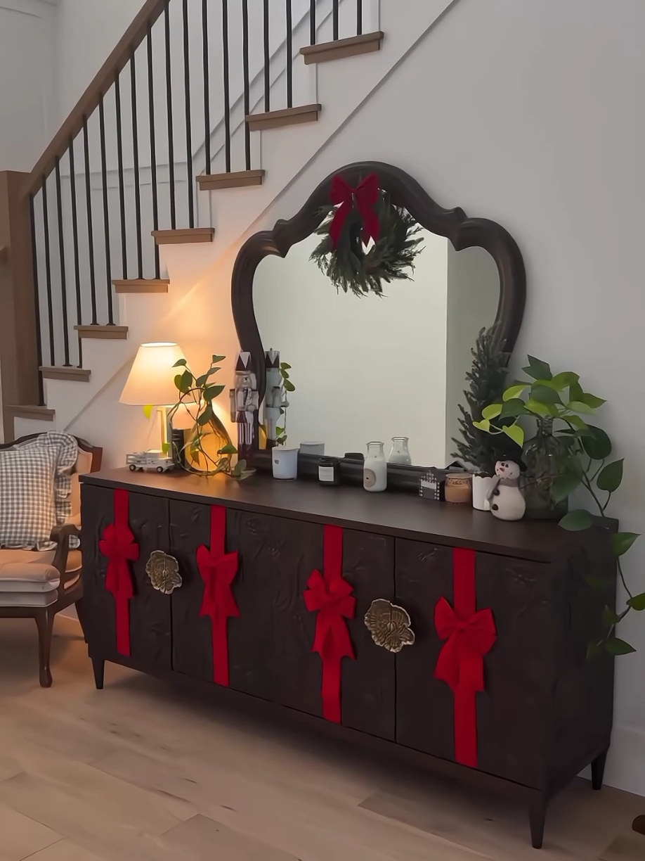Amazon Christmas Decoration Finds 🎀 Products Linked in Bio✨ ‎Shop my Amazon Storefront – just search under ( Christmas Decor Finds )✨ ‎This video is being shared for promotional purposes or to help others✨ ‎Original content belongs to its rightful owner @thesistershoppers #christmas #asmr #decor #homedecor  #bkhomegoods 