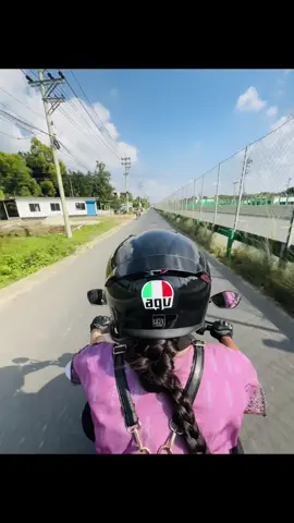 Weather demand🩵✨ #foryou #fyp #trendingsong #ladybiker #gixxerfibikevideo