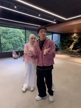 Beli kado ulang tahun Arsya,ga lupa mampir ke Lumiere dulu😍 #fyp #azurahumairanuratta #ameenahannanuratta #aureliehermansyah10 #attahalilintar 