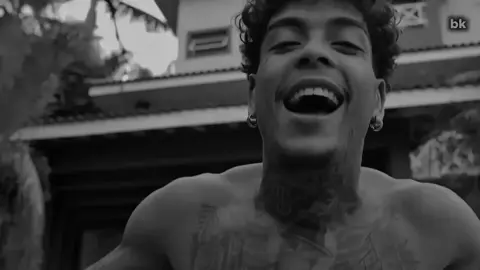 hoje o corre virou hit  . . . #mckevin #yosoycreador #lyricsvideo  #lyrics_songs  #edites 