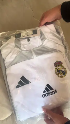 #realmadrid #calcio #tute #tracksuit #football 