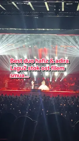 Dlm byk2 duet hafiz n adira..lagu ni paling aku minat sbb dia pnya starting korus dia from bawah naik atas dan pomm meledak di halwa telinga..fuhh dah cukup la upload..tq hafiz..what an amazing 2 hrs show.. #untukcinta #disebalikakuhafizsuip 