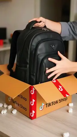 Mochila de couro unisex #mochilareforcada #tiktokshop1111br #tiktokblackfridaybr #ofertarelampago