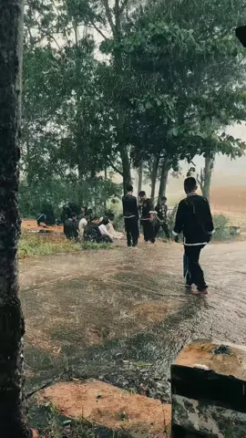 aku,hujan, dan ikspi kera sakti 🌹 #fyp #ikspipusatmadiun #ikspikerasakti_indonesia #beranda 