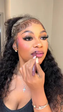 Super cuteeee #fyp #covergirl #makeup #lipliner 