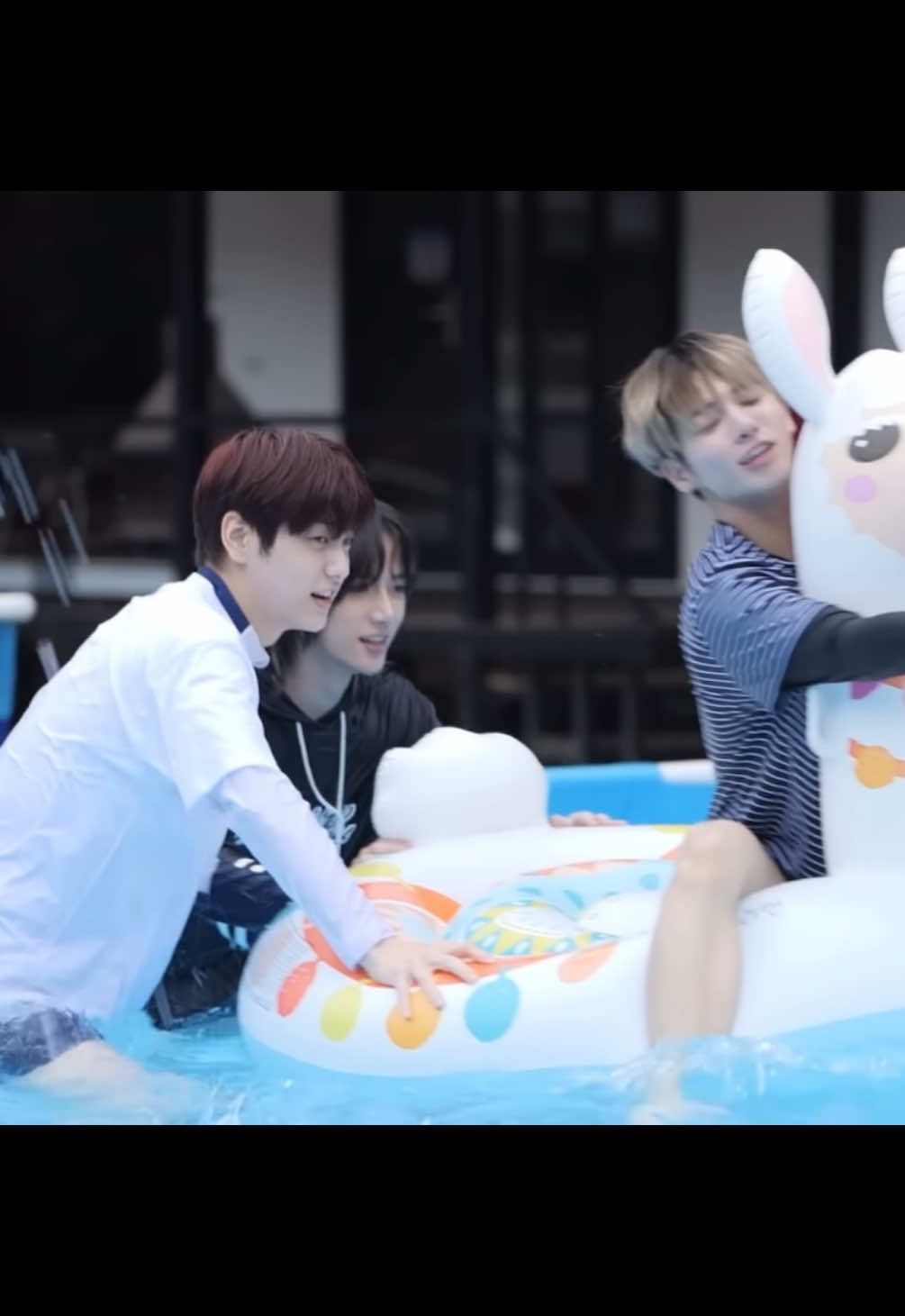 JAJAJAJ AMO #tomorrow_x_together #soobin #beomgyu #taehyun 