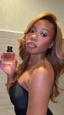 Date nights with @Valentino.Beauty are one of my favorites memories of the year 💗 I have Donna in all sizes she’s that good 🤭   #giftedbyvalentinobeauty #BornInRoma #AD @sephora #datenight 