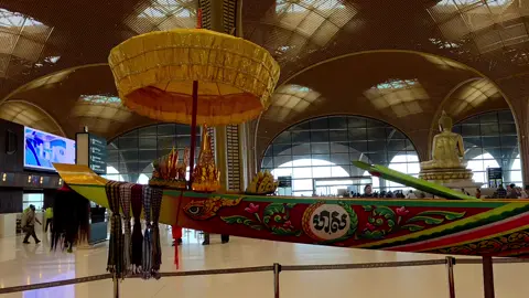 #សារាយតេជោសែនជ័យ តាំងនៅ អាកាសយានដ្ឋានអន្តរជាតិតេជោ ✈️ អបអរបុណ្យអុំទូក បណ្តែតប្រទីប និងសំពះព្រះខែ អកអំបុក 2025 #អ្នកស្រលាញ់វិស័យទូកង🇰🇭🥰 #កីឡាលើទឹក🇰🇭🇰🇭🇰🇭 