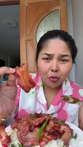 คือใครสายแหนมพลาดไม่ได้เลย#นิ่มฟันนี่ #แหนมหมูครัวคุณพริ้ง 