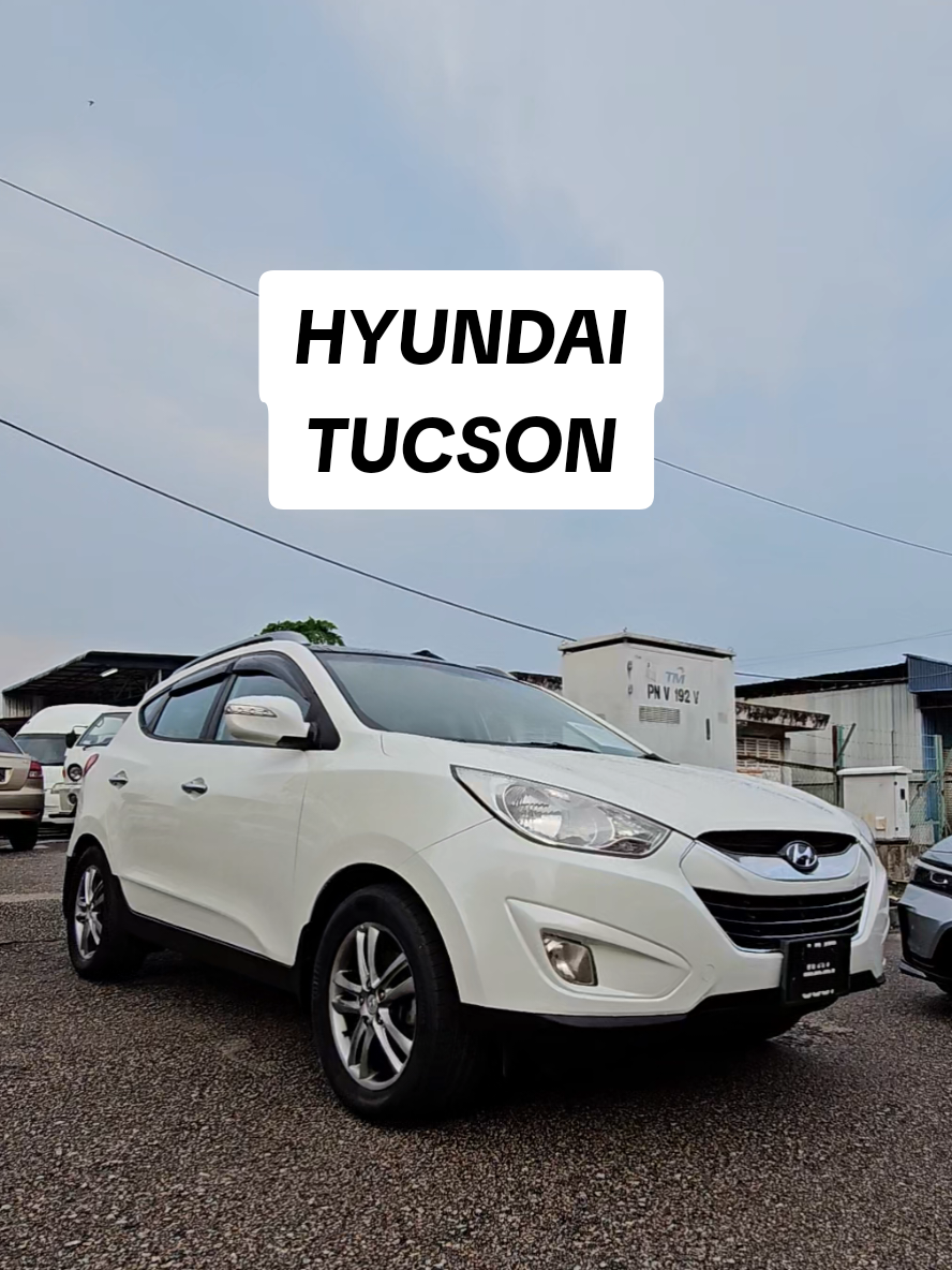MODEL : HYUNDAI TUCSON 2.0AT TAHUN : 2011 👉 HARGA : RM24,800 👉 CASH OFFER KAW2 : RM19,800 🚘 1 TAHUN WARRANTY  ⚡️ CONDITION GRED A ⚡️ BEBAS BANJIR & ACCIDENT ⚡️ TIPTOP CONDITION ⚡ ENGINE & GEARBOX SGT OK ⚡AIRCOND SEJUK BEKU ⚡OWNER SEBELUMNYA, JAGA DGN SGT BAIK Unit Ini Ada 1 Sahaja Berminat Terus Tekan Link DiBawah👇 Atau Bio Di Atas 👆 #hyundai #hyundaitucson #hyundaimurah 