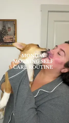 gooood morning cutie pies it’s self care time! 💕🌸🫧🧚🏼🩰 happy monday 🫶🏻 so excited for our new addition to the family!! #girlythings #lifeinyour20s #routine #SelfCare 