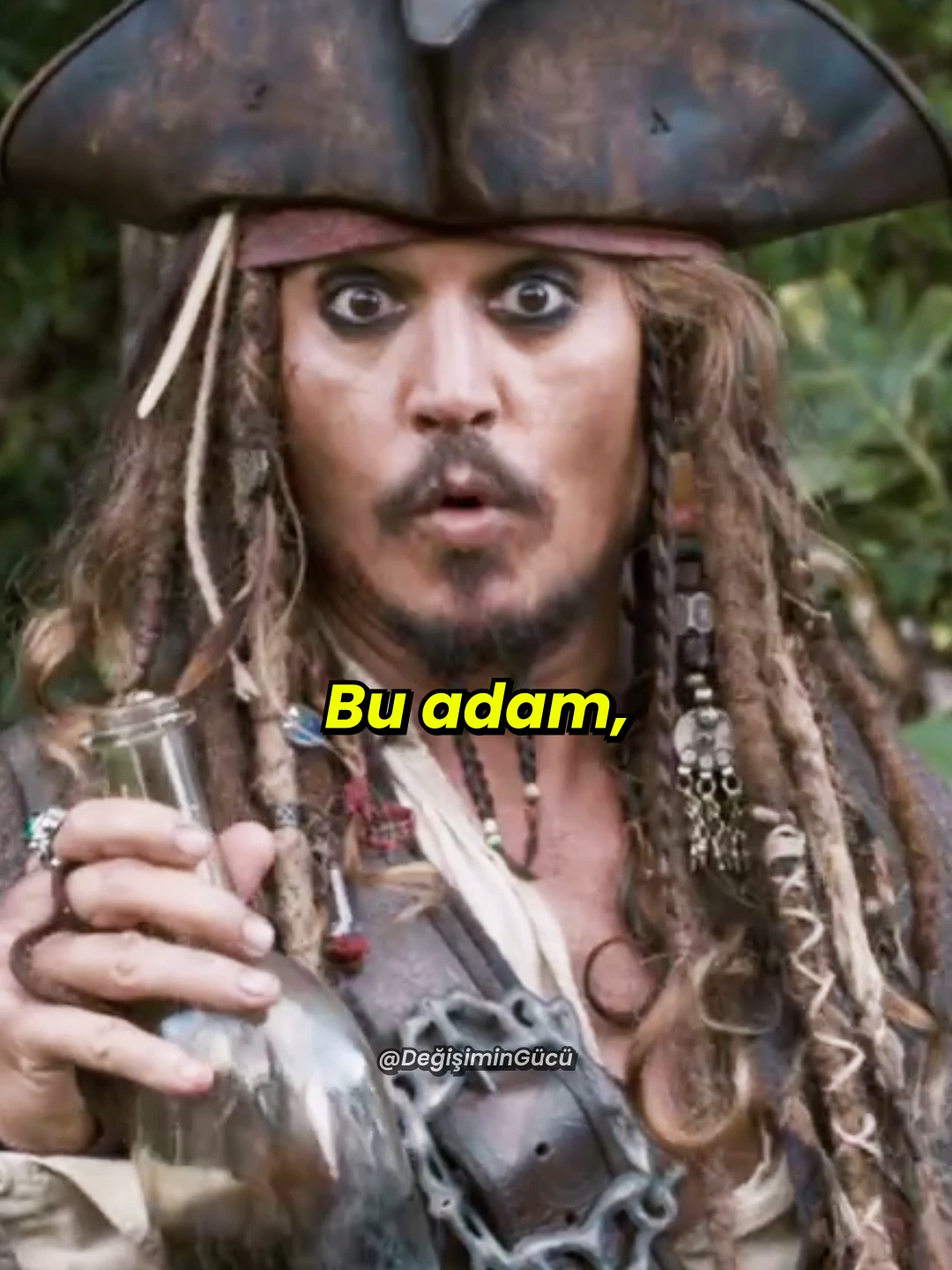 Bu iyi kalpli korsan saygıyı hak ediyor!! 🏴‍☠️🫢🫡🙏