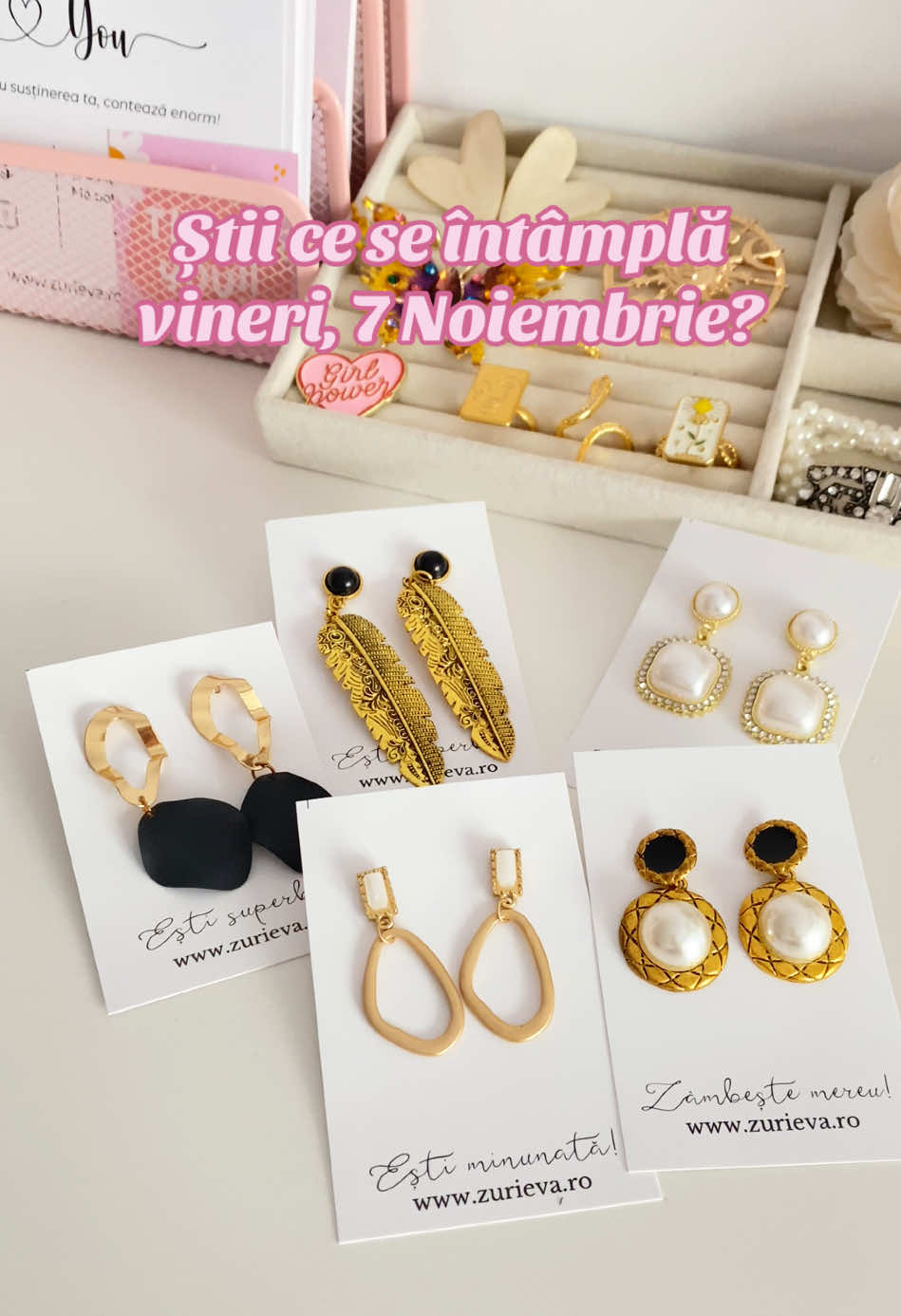 Vineri - 7 Noiembrie de la ora 00:00 dăm startul la Black Friday cu REDUCERI de până la -60% la o mulțime de bijuterii & accesorii!🥰 Adaugă-ți preferatele în wishlist și bucură-te de cele mai mici prețuri din an!❤️