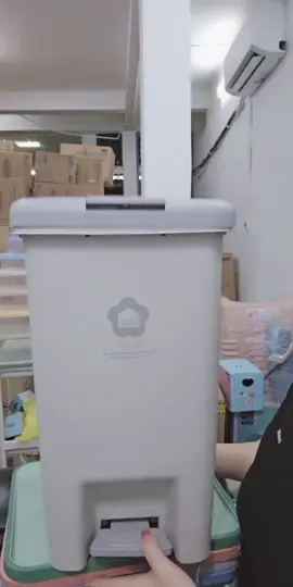 Thùng rác đạp chữ nhật bền đẹp#chatlieuantoan #xuhuong #inochivietnam #hangmoive #viralvideo 