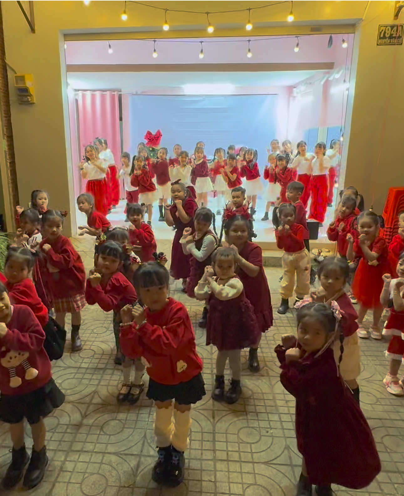 Hoà nhịp Giáng Sinh - cùng QueenDance #hoanhipgiangsinh #noel #dancekids #xuhuong 
