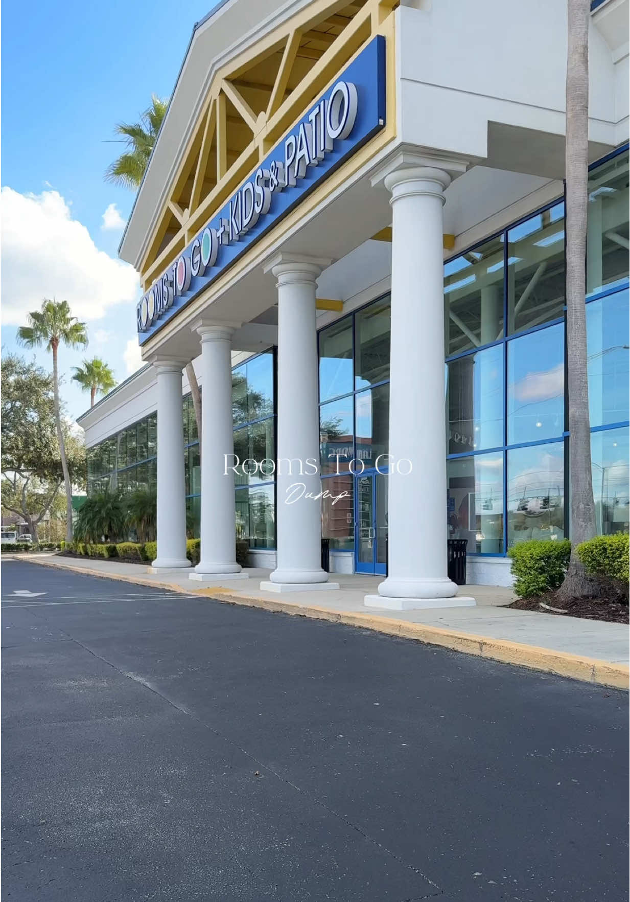 Some cute @Rooms To Go finds. Which one do yall think I left with? They were all SO CUTE #homefinds #couchfinds #Lifestyle #homedecor #goals 