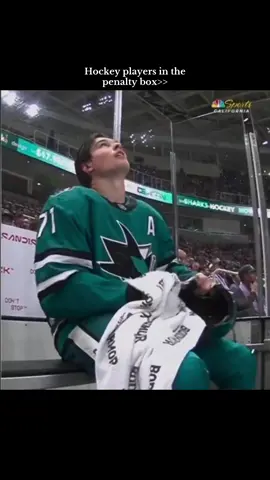 Go off Mack🤭#macklincelebrini #NHL #fyp #hockeyedit #macklincelebriniedit 