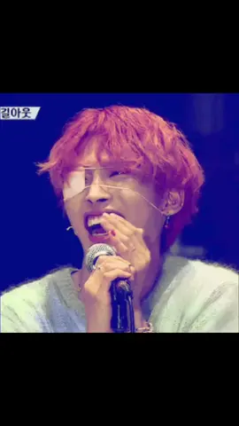 Red hair/ginger haired hongjoong 🥹😭 #ateez #hongjoong #hongjoongateez #atiny #fypppppppppppppp 
