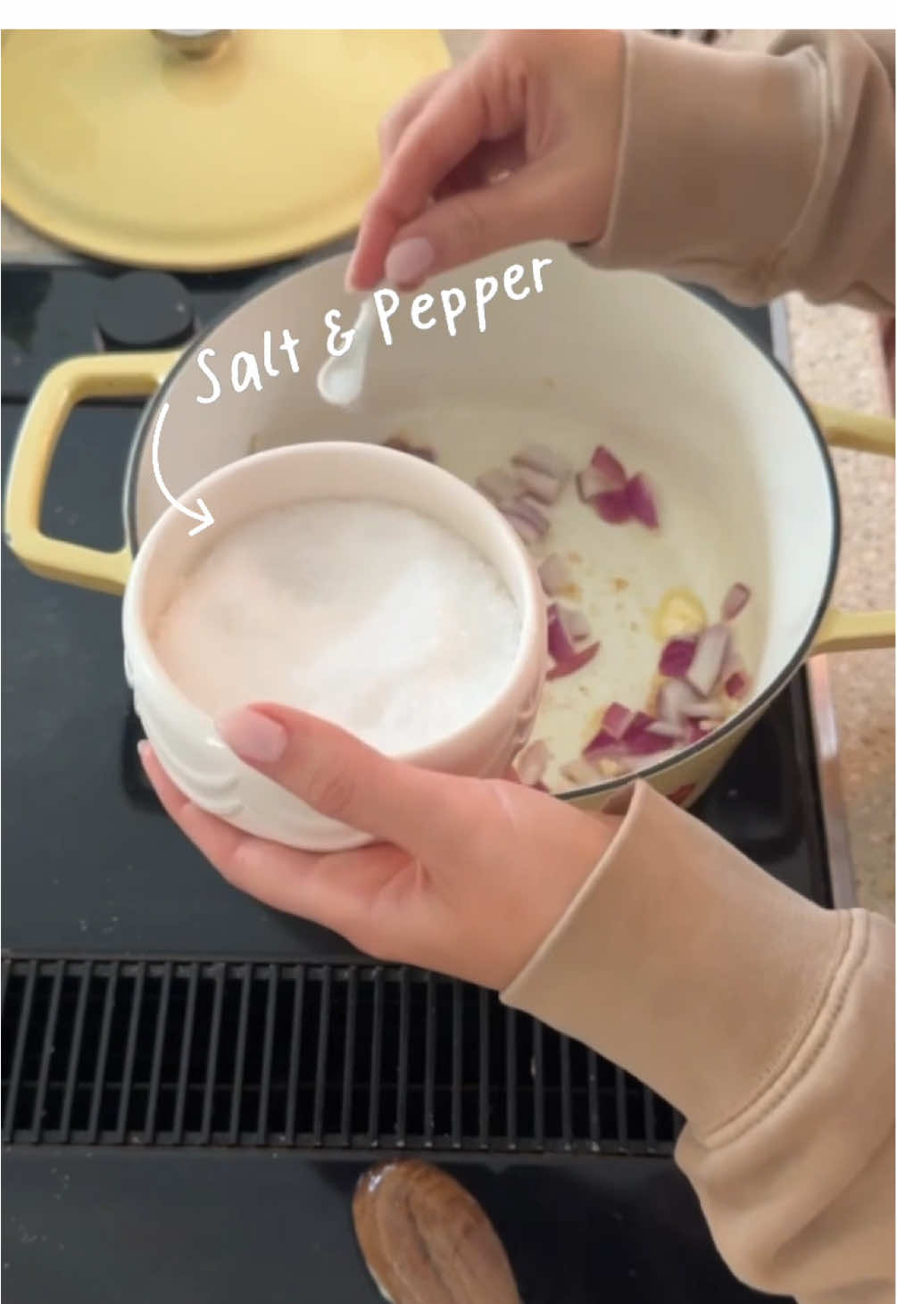 Made my favorite chili again 🤎 Who else loves a cozy dinner night? Note: Typically I use crushed tomatoes and rotel but we were out, so we had to improvise with some spaghetti sauce 😅 #Recipe #cooking 