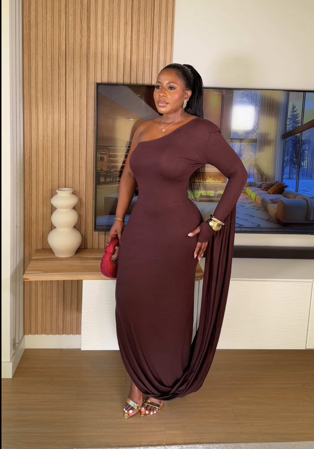 Outfit Inspos 🥰❤️@Fashion Nova  Occasion Outfit lnspo #fashionnovahaul  1. Lavinia Sequin Maxi Dress  2. Arabella Tweed Maxi Dress 3. Counting Kisses Draped Maxi Dress 4. Laena Satin Draped Maxi Dress /Junie Faux Fur Scarf 5. Urban Spark Plisse Gown  #fashionnova #fashionnovababe #dinnerdress #creatorsearchinsights 