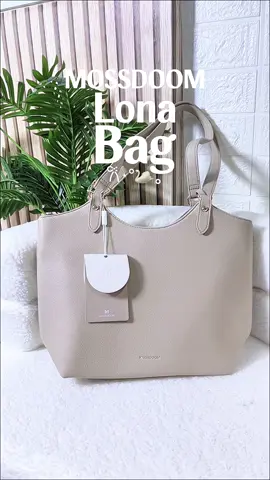 MOSSDOOM Lona Bag | เน้นการใช้งานใส่ของได้เยอะ สวยตรงปก ✨💭🤍 @MOSSDOOM.TH #mossdoom #mossdoombag #กระเป๋าแฟชั่น #กระเป๋าสะพายไหล่ #รีวิวของใช้ดีบอกต่อ 