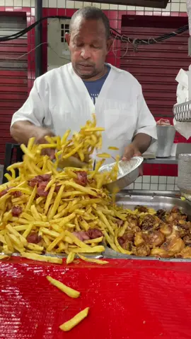 A melhor batata do RJ  Com o Sr.Ademar não tem mísera haha …  #batatademarechal #fyyyyyyyyyyyyyyyy #virall 