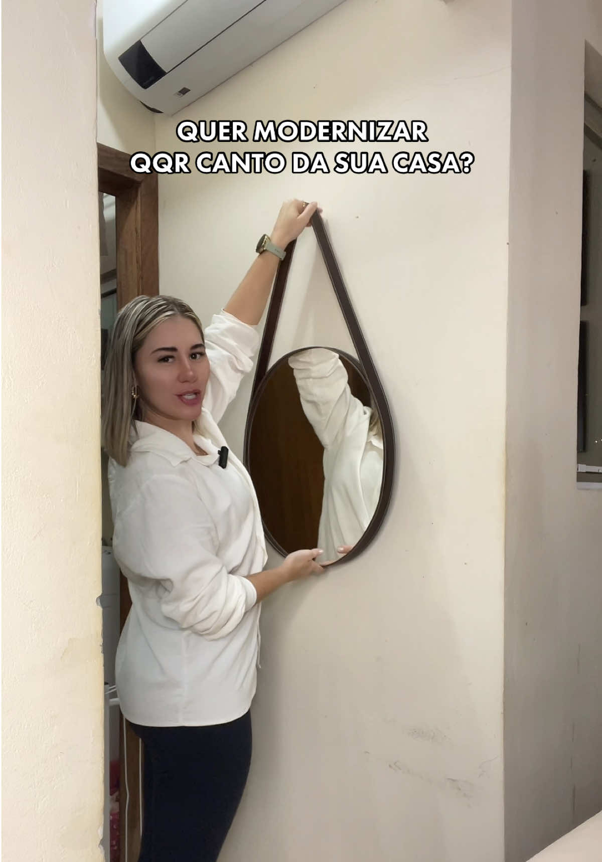 ✨Espelho redondo com alça ecológica✨ O toque moderno e elegante que faltava na sua casa! 😍 ⠀ Feito com material ecológico, esse espelho une design, sustentabilidade e praticidade. Pode ser usado na sala, no quarto, no hall de entrada ou até no banheiro — ele transforma qualquer cantinho em um ambiente sofisticado e cheio de estilo. 🏡💫 ⠀ 🌿 Material ecológico e resistente 🪞 Design moderno e versátil 🧠 Amplia visualmente o ambiente e traz mais luminosidade ⠀ Aproveita a #BlackFriday pra garantir o seu espelho dos sonhos com desconto especial! 🛍️ #espelhomoderno #decoracaodeinteriores #espelhorredondo #decoracaosustentavel #achadinhosblackfriday #TikTokShopBlackFridayBR #blackfriday #blackfriday2025 #tiktokshop #tiktokshopbrasil #achadinhostiktokshop #decorhome #meularmeuestilo #achadinhosdecor