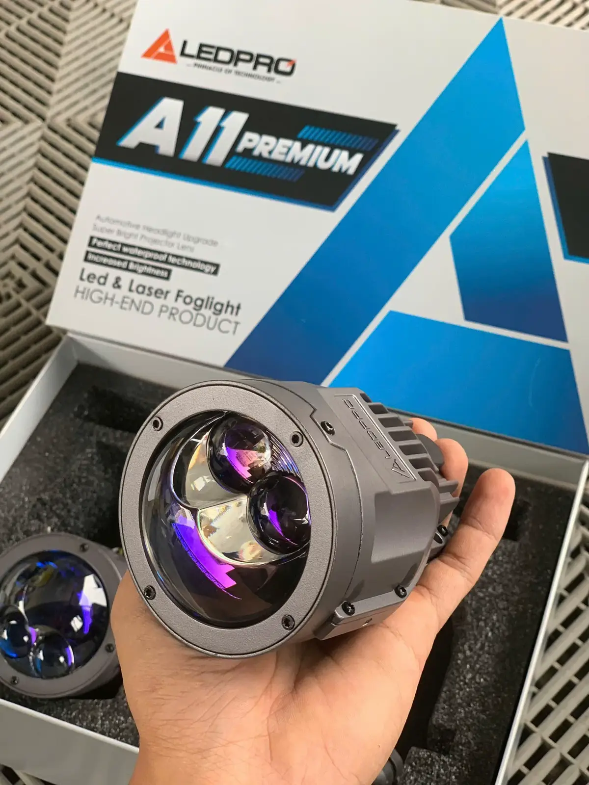 Sợ mấy ný pha em.  Nên e lụm pha lại