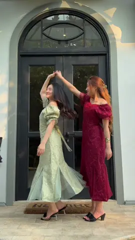 Gak terasa bulan depan udah natal😍 yuk merapat yang masih bingung mau pakai Dress apa dihari Natal nanti!  - #dressnatal #kebayabatik #dresskondangan #dressgereja #dressbatik 