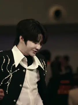 宝贝，忘你的前男友啊，我来了。 yêu ơi, quên người yêu cũ của em đi, anh đến rồi. #crisp #liuqingsong #刘青松 #lqs