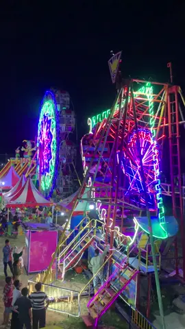 Kita di sini sampai tanggal 23 november ya, yuk segera merapat mumpung masih ada d kota anda yaitu di lapangan sidorejo kec.sidomulyo👋🏻 #pasarmalam #korakora #lampungselatan #sidomulyo 